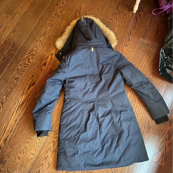 Mackage Women’s Down filled Navy Blue Jacket - Picture 2 of 9